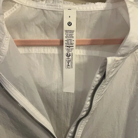 Lululemon NWT Scuba Cropped Anorak, Oversized Fit in White Size 8 - Picture 7 of 8